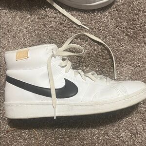 Nike Men's White and Black Sneakers